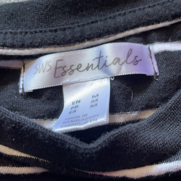 SOLD ON INSTAGRAM - Picture 2 of 4